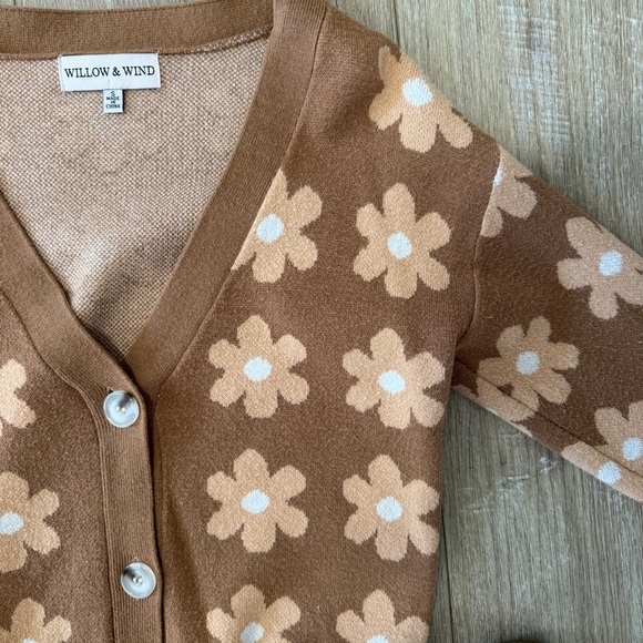 Willow & Wind Sweater Small - Picture 2 of 4